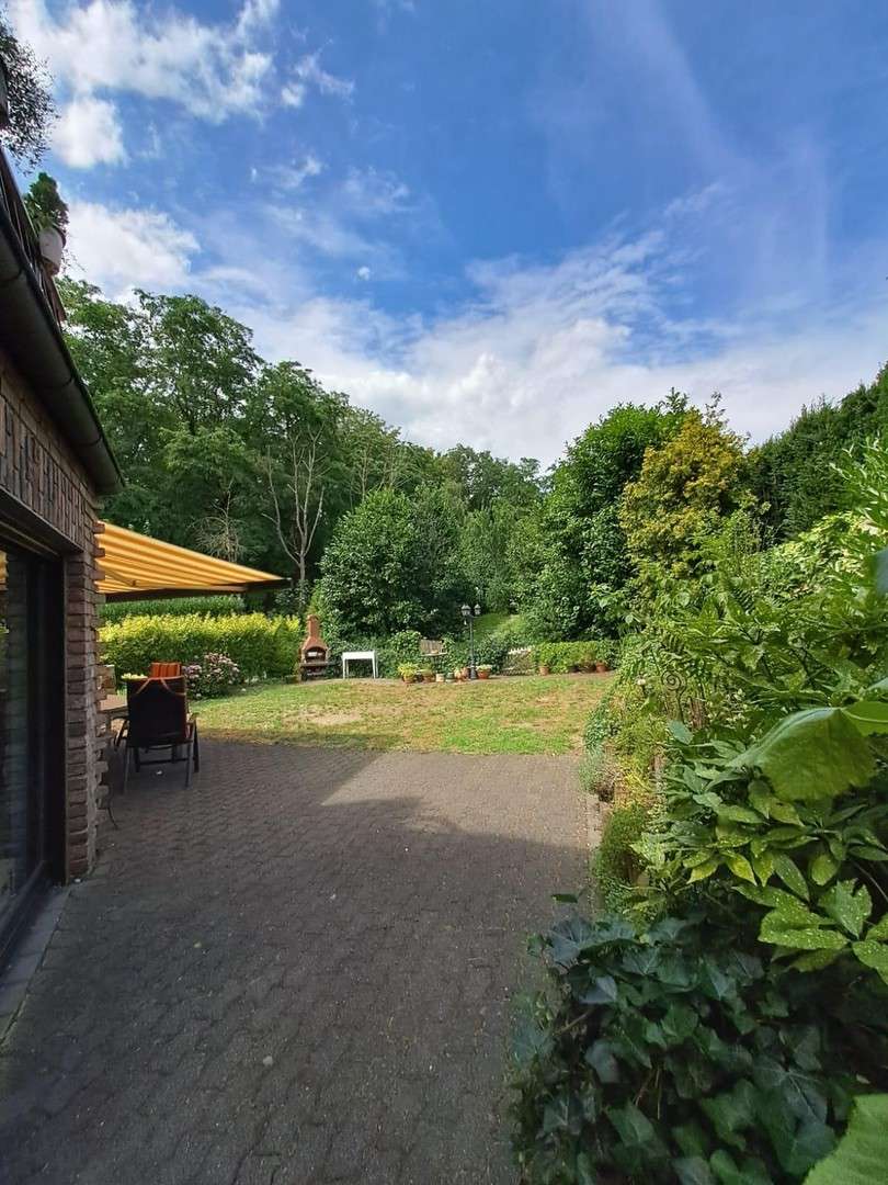 Thumbnail-Wohnung zum Kaufen in Duisburg 300.000,00 € 105 m²