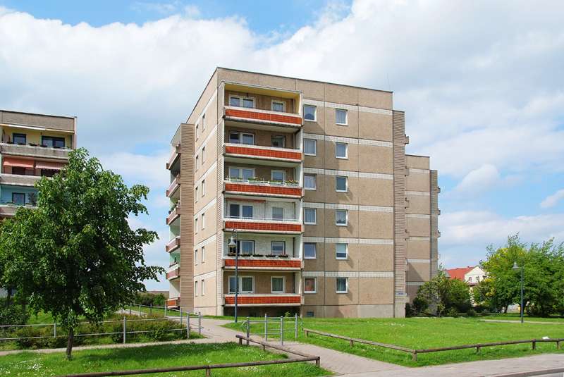 Thumbnail-Wohnung zum Mieten in Schönebeck 237,85 € 47.57 m²