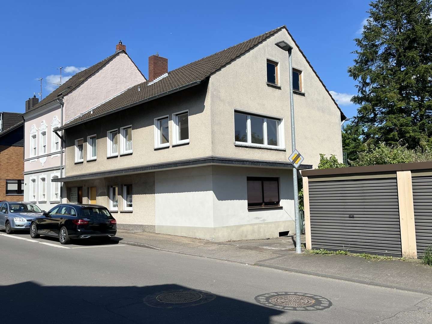 Thumbnail-Haus zum Kaufen in Bergisch Gladbach - Gronau 540.000,00 € 182 m²