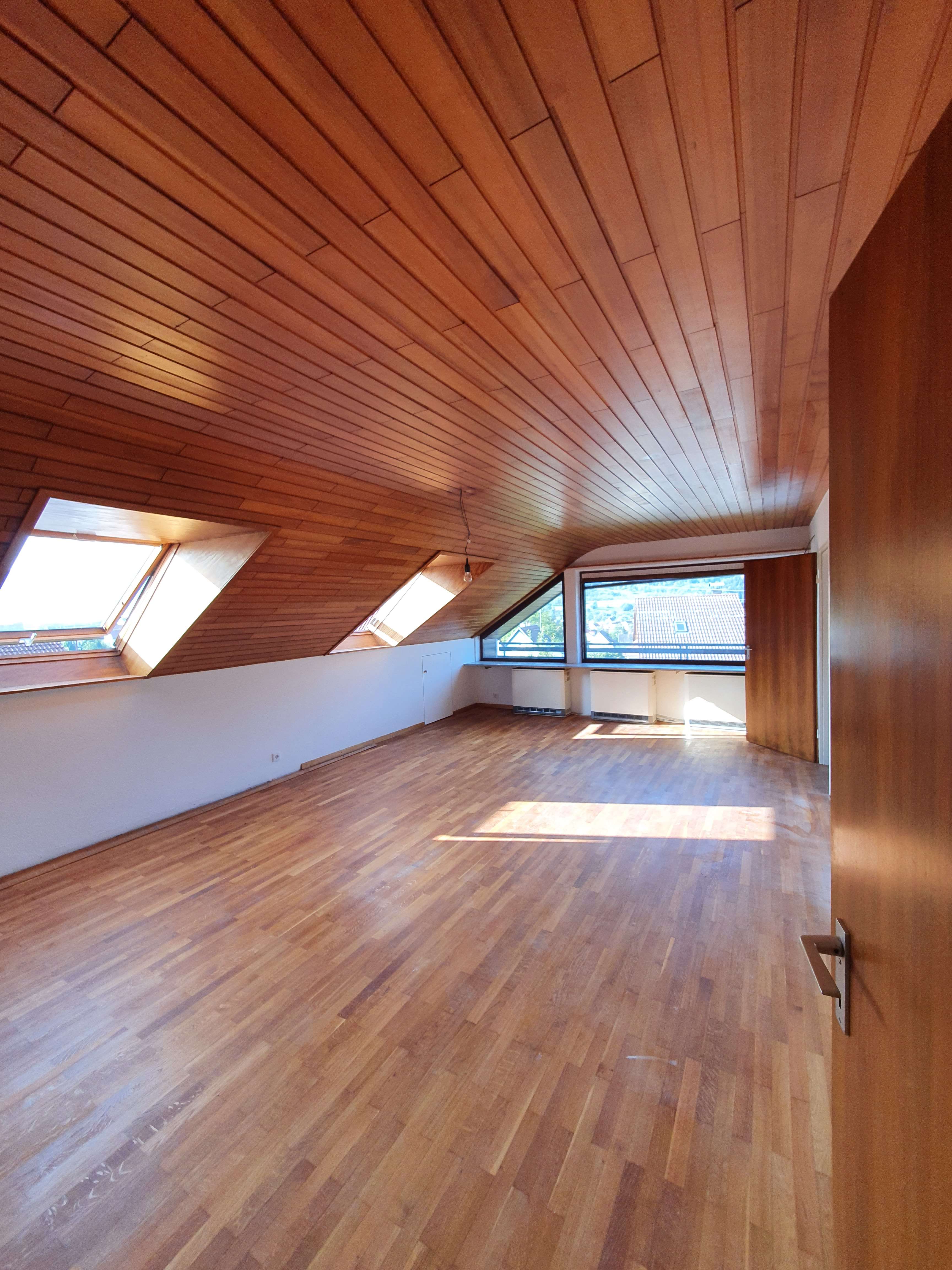 Thumbnail-Wohnung zum Mieten in Unterlenningen 950,00 € 120 m²
