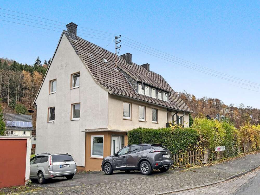 Thumbnail-Haus zum Kaufen in Siegen 695.000,00 € 353 m²
