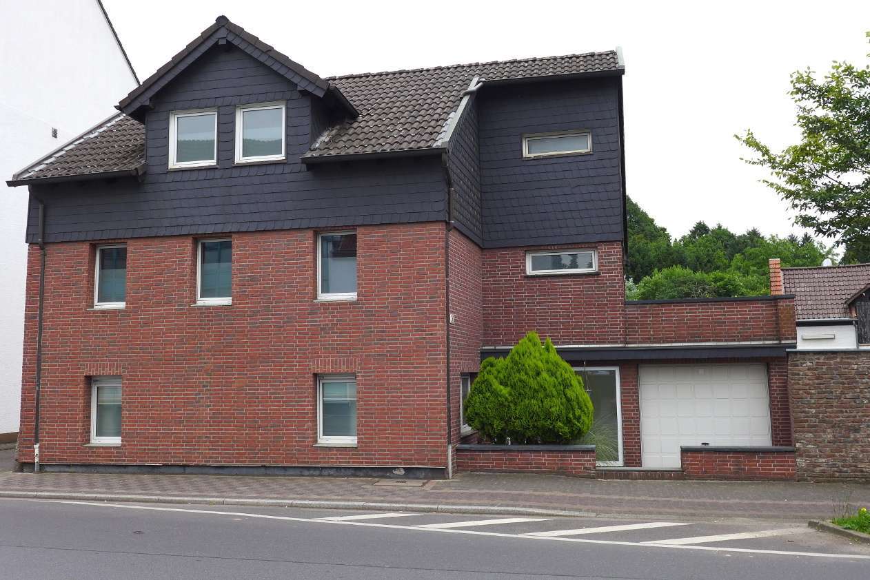 Thumbnail-Haus zum Kaufen in Bergisch Gladbach 469.000,00 € 143 m²