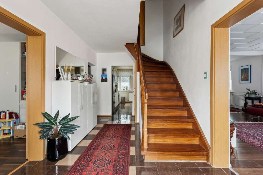 Thumbnail-Haus zum Kaufen in Siegen 469.000,00 € 252 m²