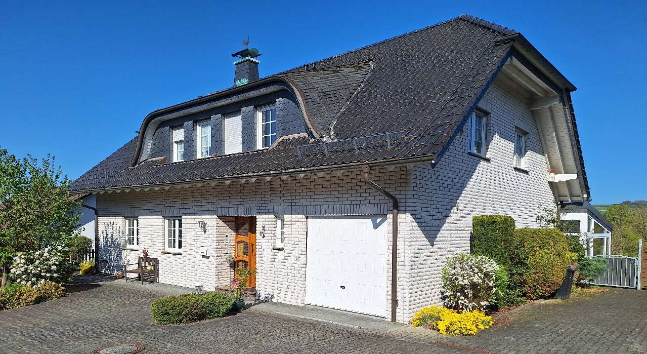 Thumbnail-Haus zum Kaufen in Much 635.000,00 € 232 m²