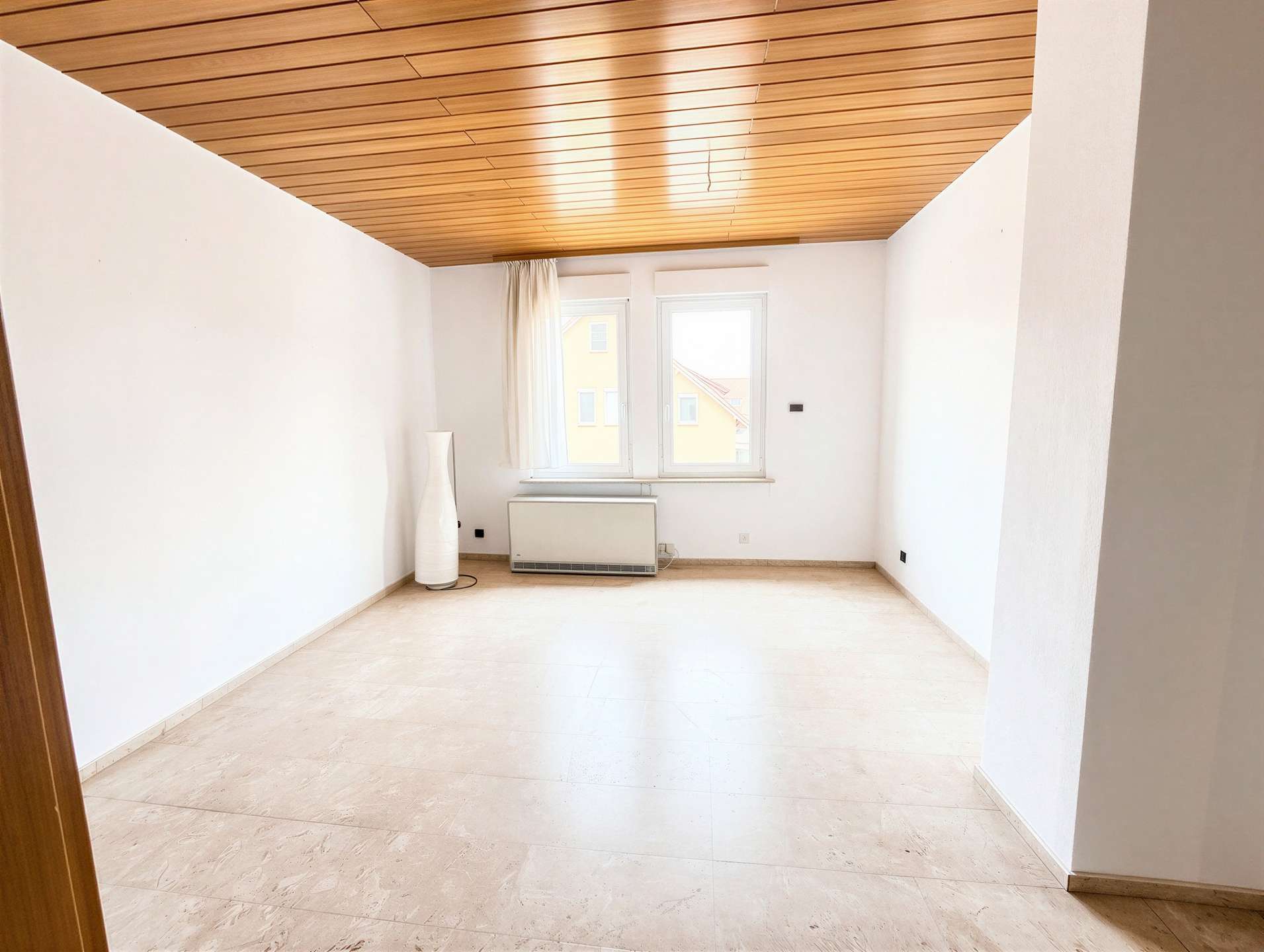 Thumbnail-Wohnung zum Kaufen in Stuttgart 175.000,00 € 64.57 m²