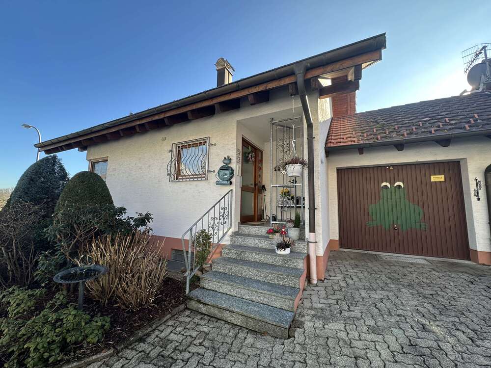 Thumbnail-Wohnung zum Kaufen in Lörrach-Hauingen 359.000,00 € 100 m²