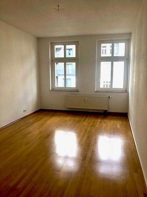 Thumbnail-Wohnung zum Mieten in Chemnitz 352,00 € 63.95 m²