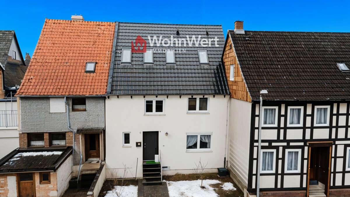 Thumbnail-Haus zum Kaufen in Bad Salzdetfurth 239.000,00 € 225 m²