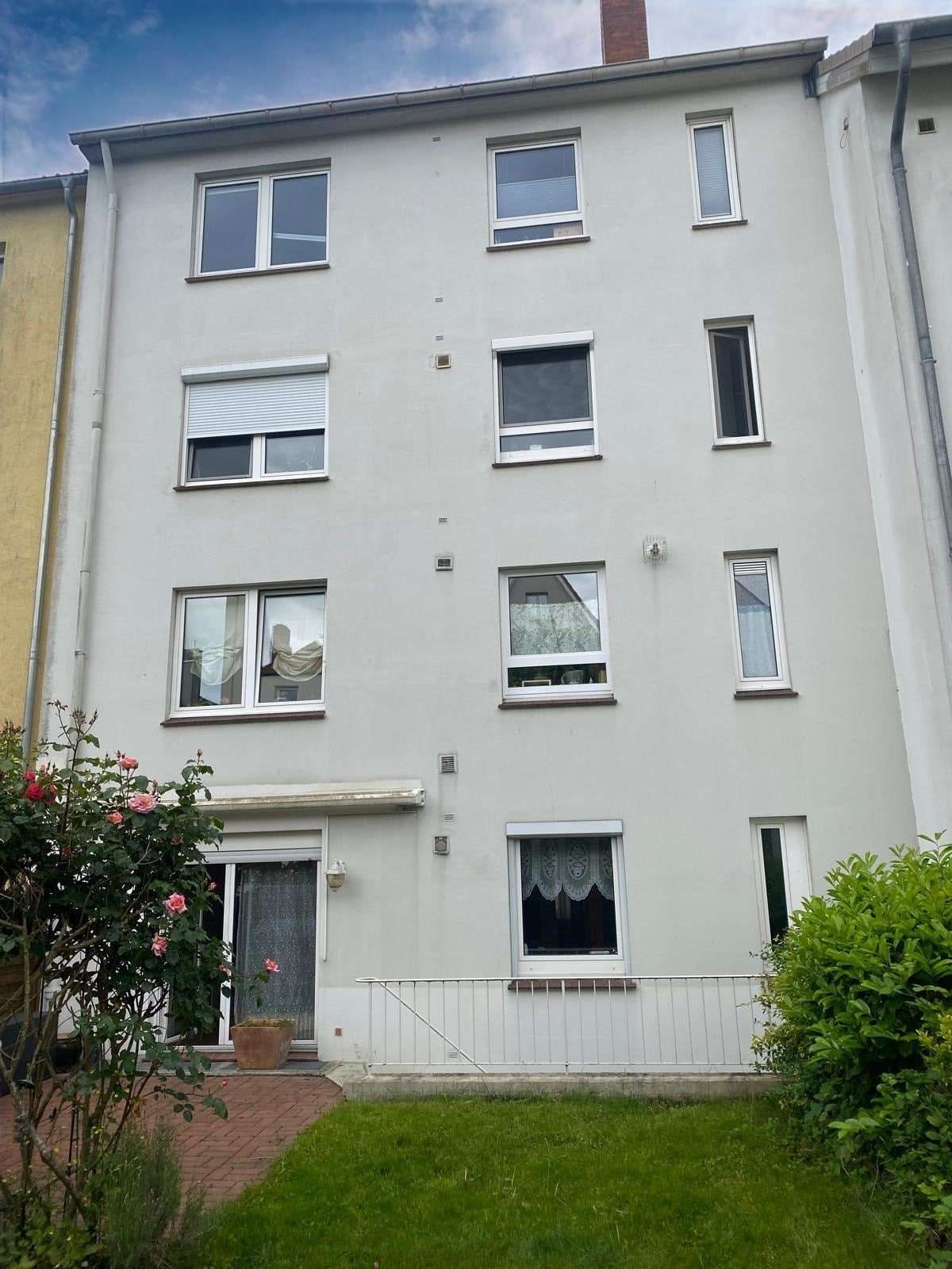 Thumbnail-Wohnung zum Kaufen in Lübeck 219.000,00 € 68.99 m²