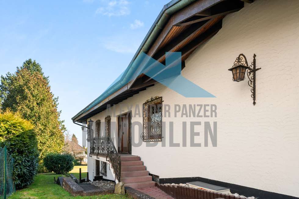 Thumbnail-Haus zum Kaufen in Kassel Brasselsberg 789.900,00 € 300.37 m²