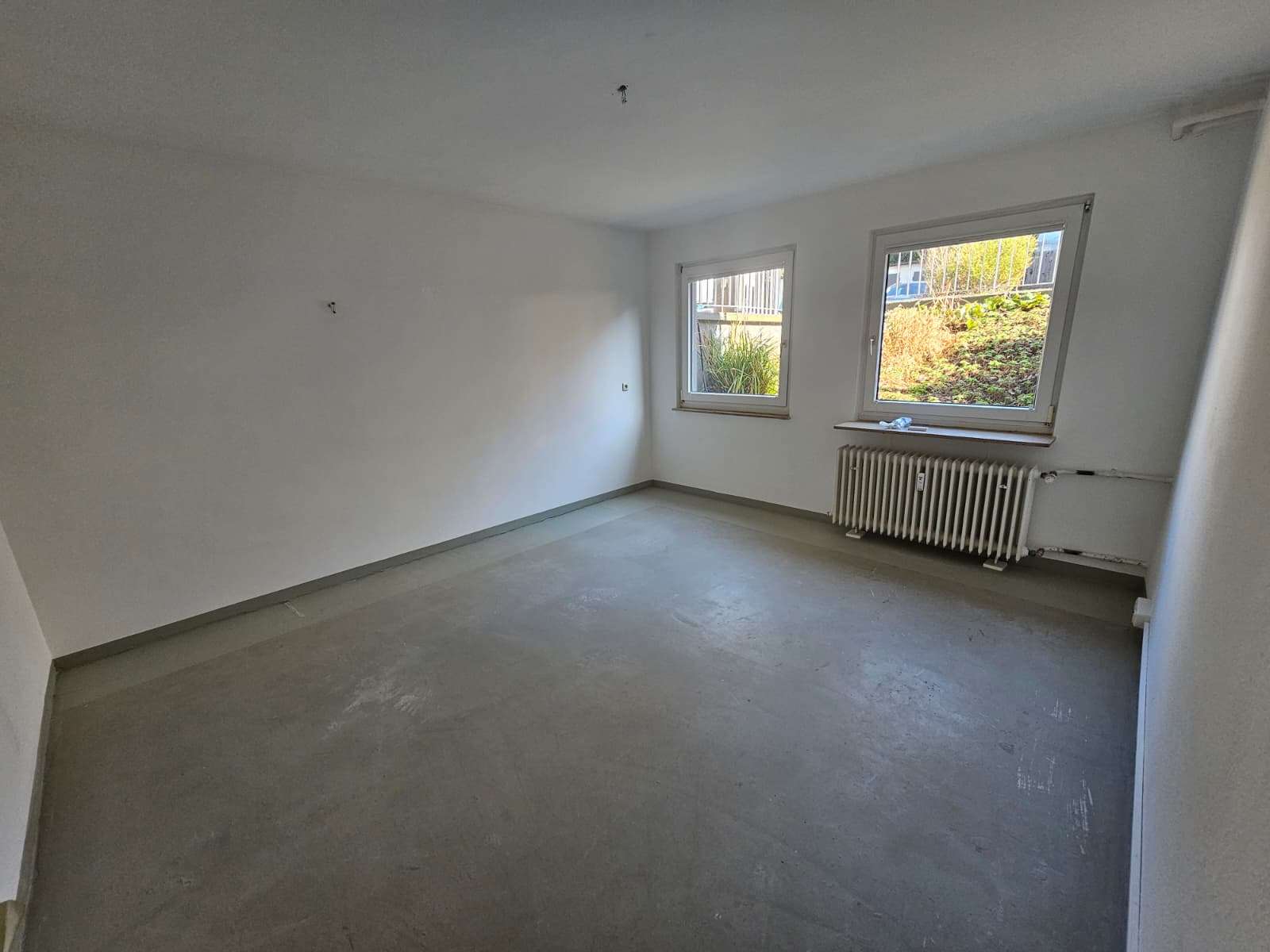 Thumbnail-Halle in Frankfurt 475,00 € 47.43 m²