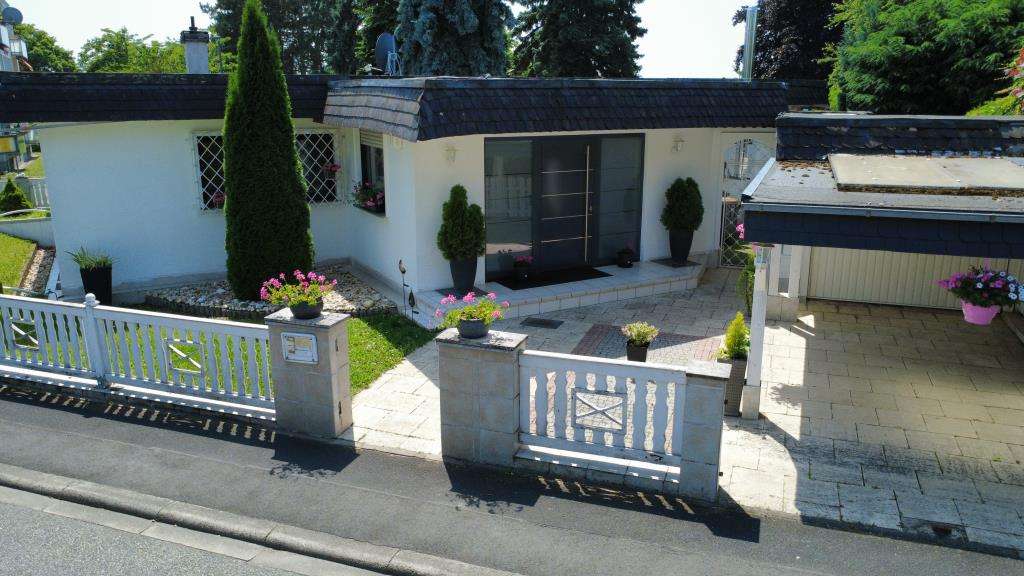 Thumbnail-Haus zum Kaufen in Steinbach 990.000,00 € 252 m²