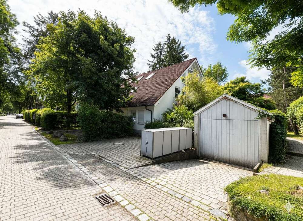 Thumbnail-Wohnung zum Kaufen in Gröbenzell 480.000,00 € 113.64 m²