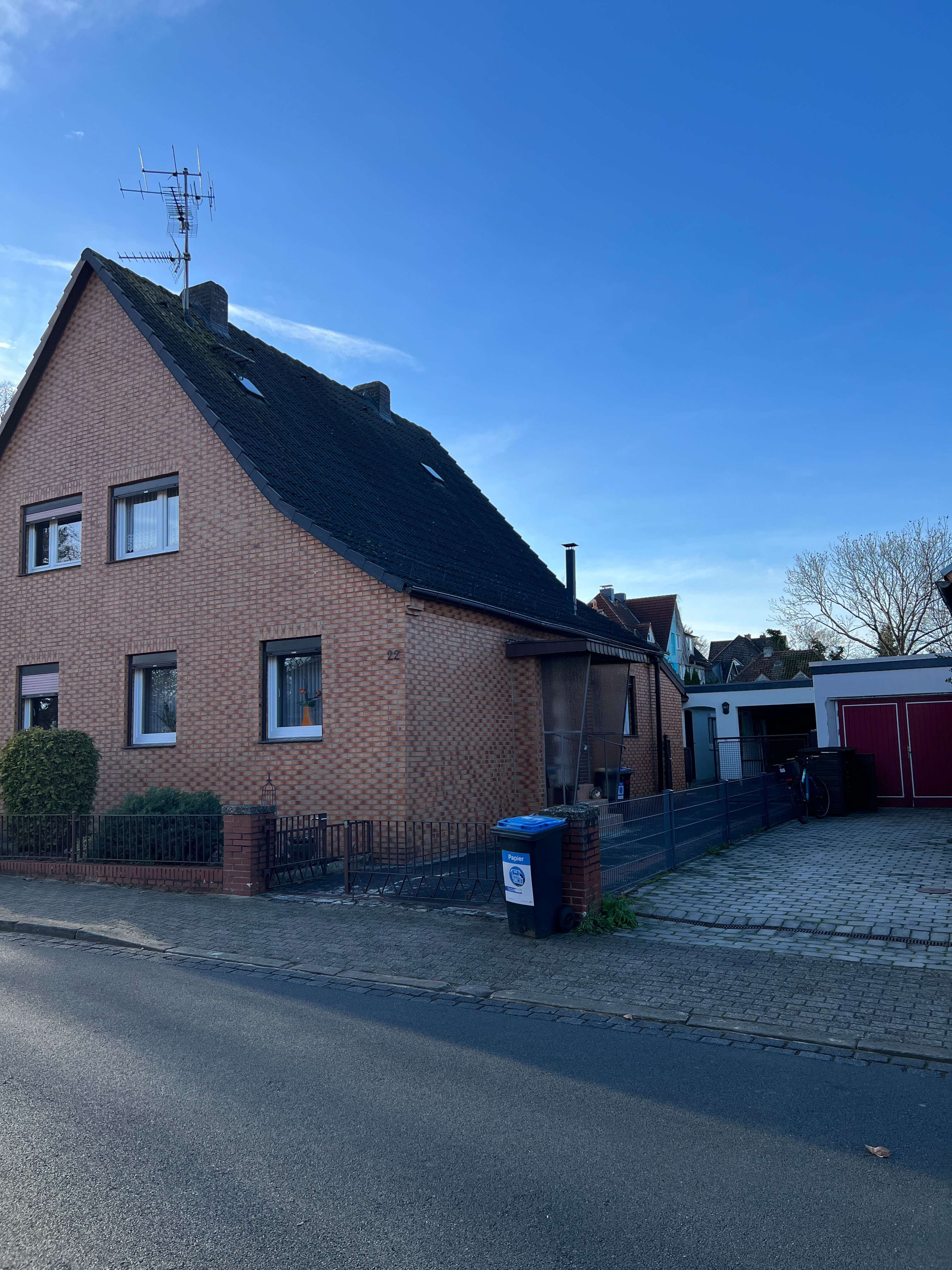 Thumbnail-Haus zum Kaufen in Hannover 375.000,00 € 120 m²