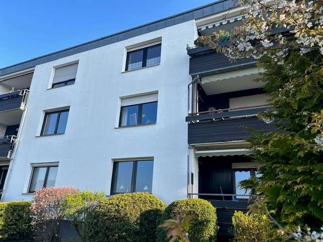Thumbnail-Wohnung zum Kaufen in Adendorf 219.000,00 € 70 m²