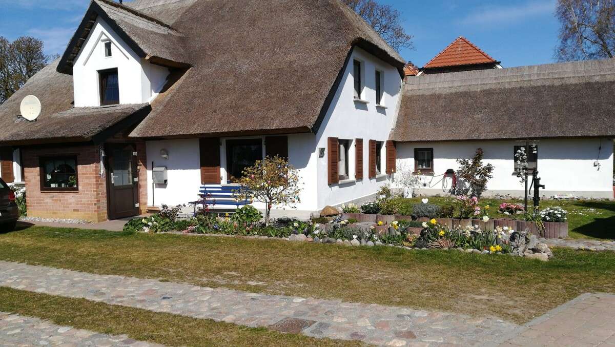 Thumbnail-Haus zum Kaufen in Ahrenshoop 649.000,00 € 230 m²