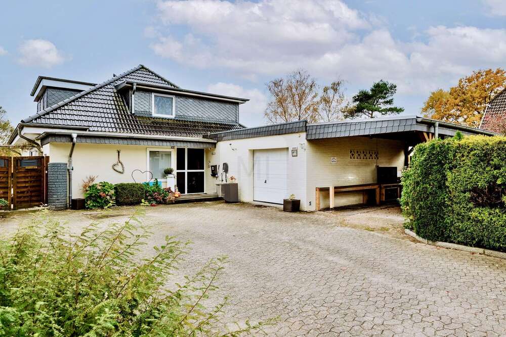 Thumbnail-Haus zum Kaufen in Schneverdingen Wintermoor an der Chaussee 549.000,00 € 200 m²