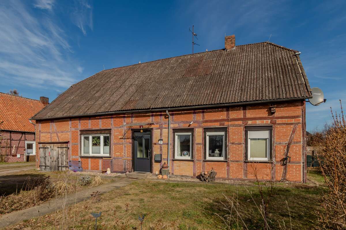 Thumbnail-Haus zum Kaufen in Woltersdorf 155.000,00 € 120 m²