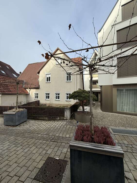 Thumbnail-Wohnung zum Mieten in Metzingen 1.325,00 € 141.8 m²