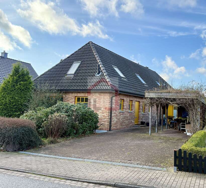 Thumbnail-Haus zum Kaufen in Neumünster Gadeland 595.000,00 € 199.73 m²