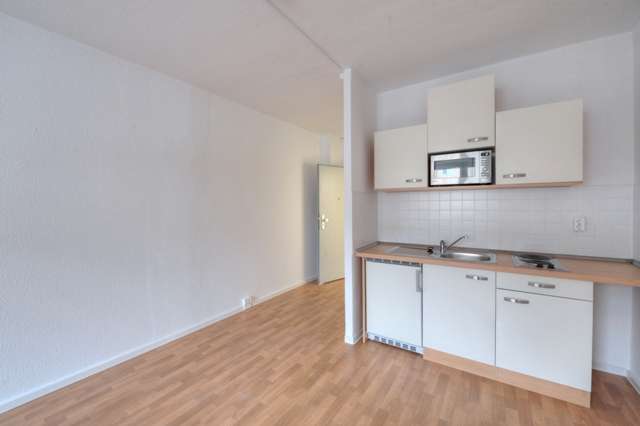 Thumbnail-Wohnung zum Mieten in Halle 443,00 € 36.92 m²