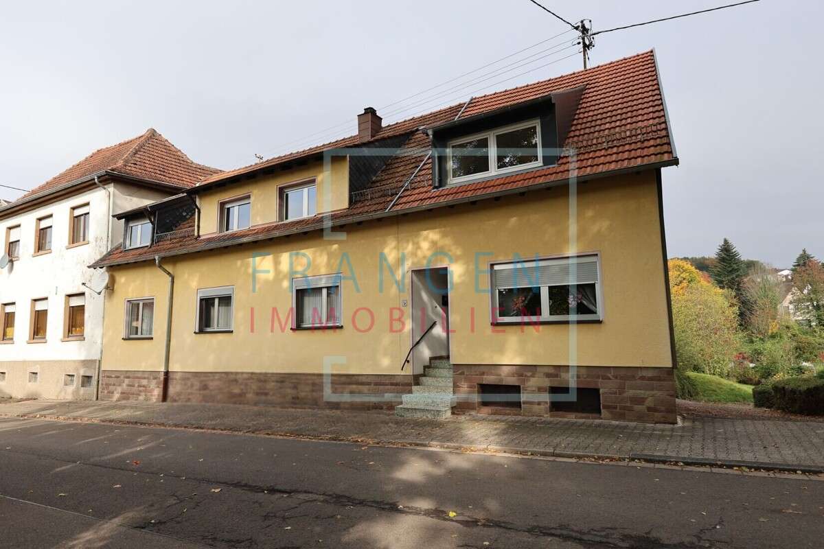 Thumbnail-Haus zum Kaufen in Quierschied 299.000,00 € 253.5 m²