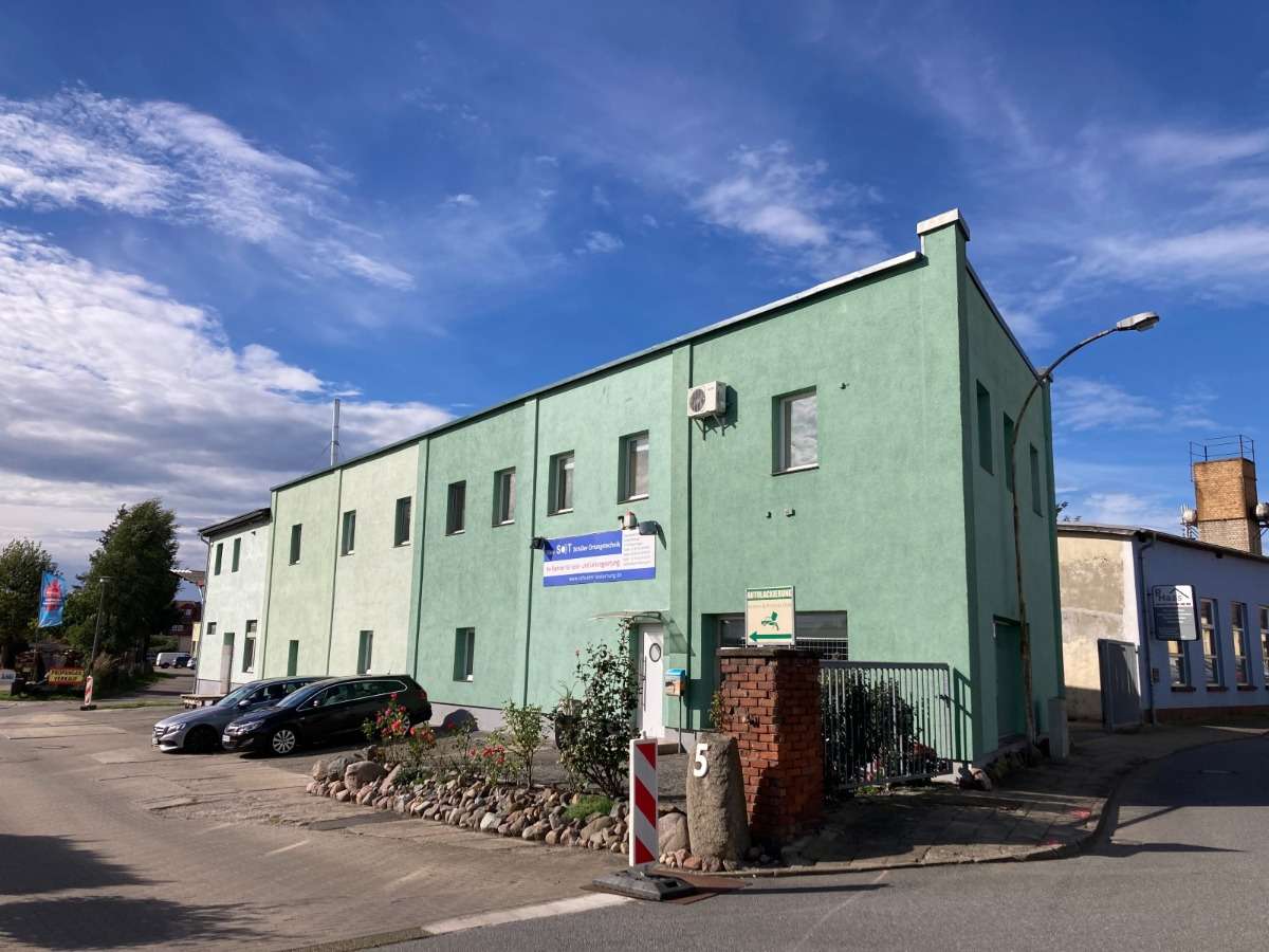 Thumbnail-Haus zum Kaufen in Stavenhagen 275.000,00 € 250 m²