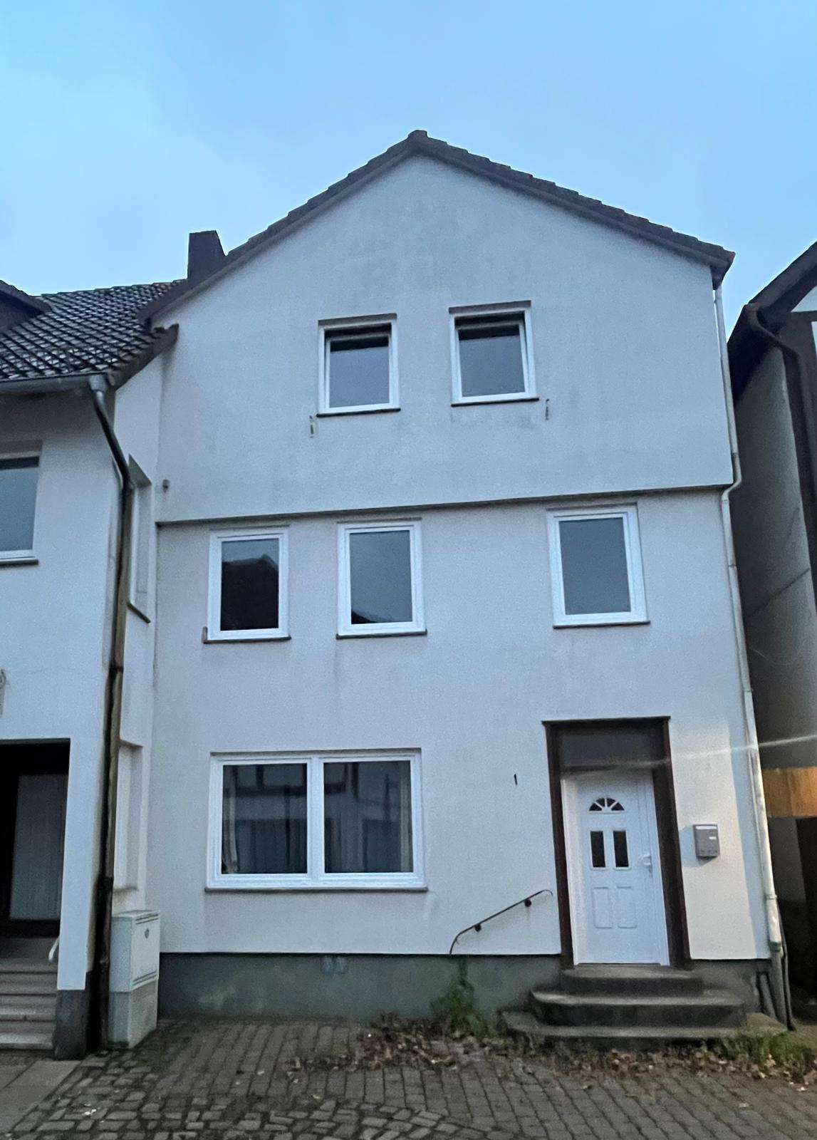 Thumbnail-Haus zum Kaufen in Bodenwerder 60.000,00 € 132 m²