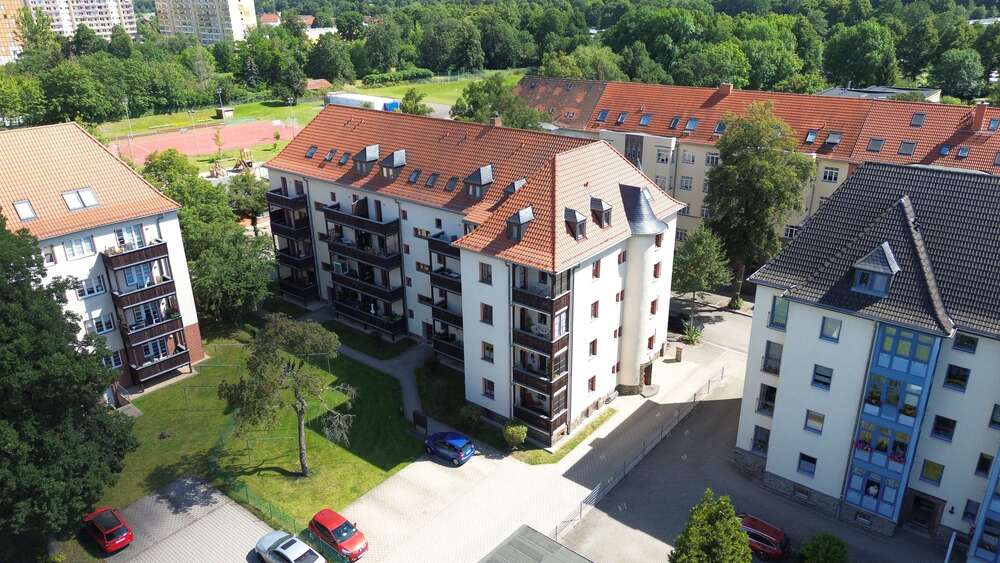 Thumbnail-Wohnung zum Kaufen in Zwickau 115.000,00 € 110.44 m²