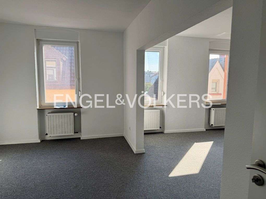 Thumbnail-Wohnung zum Kaufen in Ludwigshafen am Rhein 319.000,00 € 170 m²