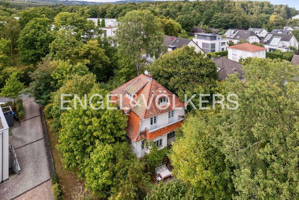 Thumbnail-Haus zum Kaufen in Oberursel 1.590.000,00 € 142 m²