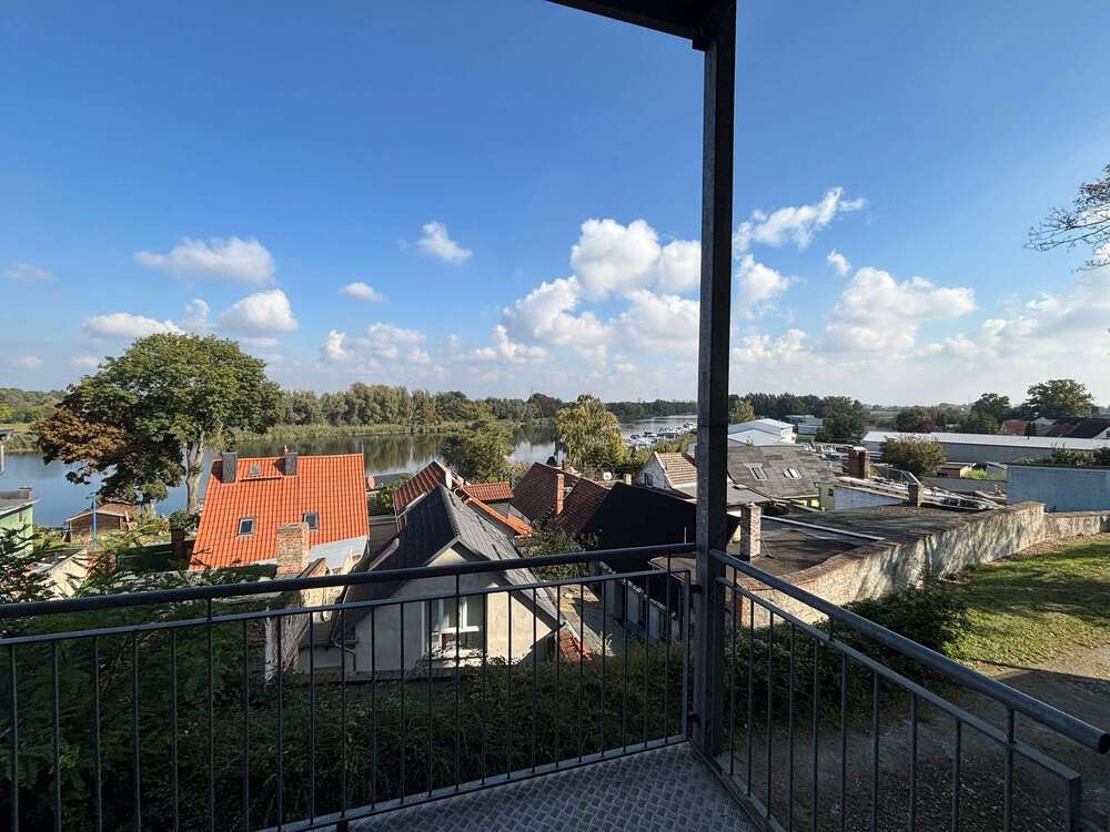 Thumbnail-Wohnung zum Mieten in Calbe 350,00 € 44.03 m²