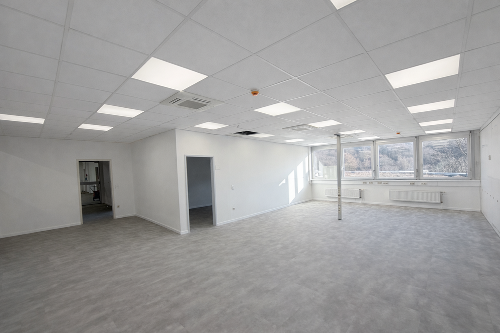 Thumbnail-Büro in Rottendorf 3.990,00 € 440 m²
