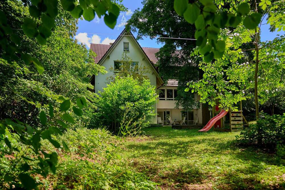 Thumbnail-Haus zum Kaufen in Dreieich 2.290.000,00 € 322.44 m²