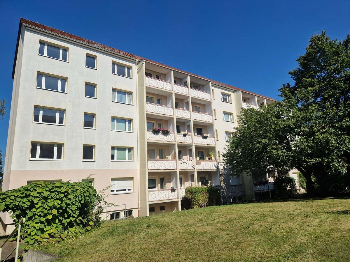 Thumbnail-Wohnung zum Mieten in Glauchau 420,00 € 69.47 m²