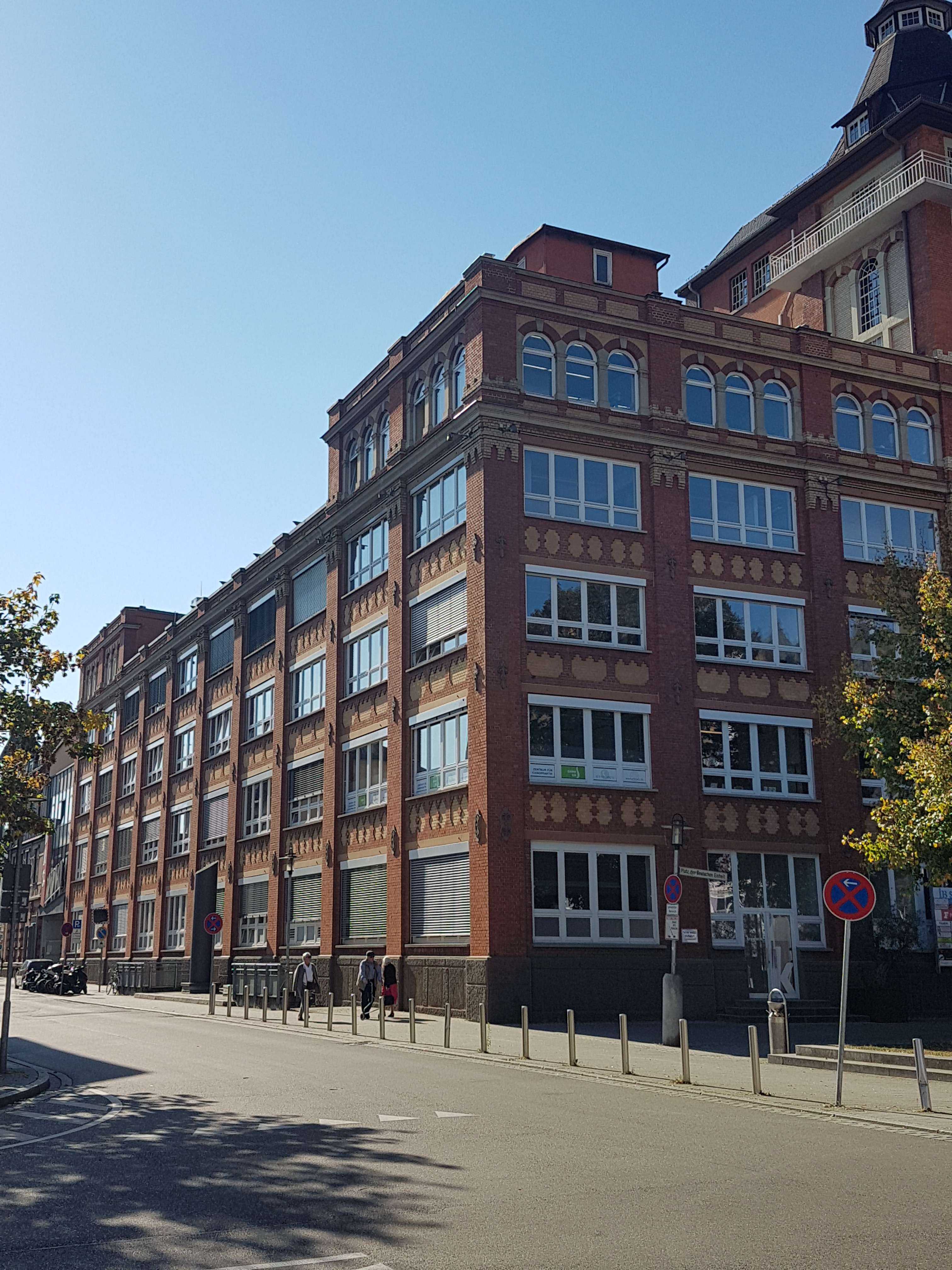 Thumbnail-Einzelhandel in Esslingen am Neckar 2.030,00 € 145 m²