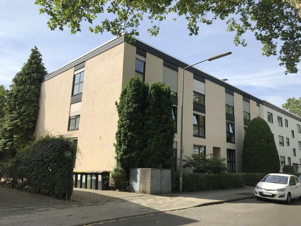 Thumbnail-Wohnung zum Kaufen in Frankfurt am Main 390.000,00 € 65 m²