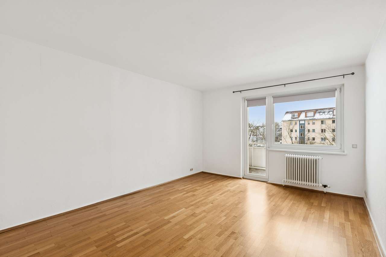 Thumbnail-Wohnung zum Kaufen in Berlin-Hakenfelde 250.000,00 € 69 m²