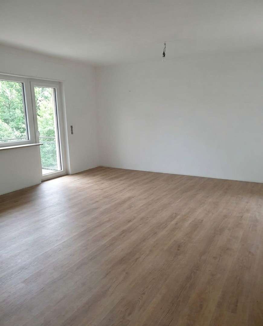 Thumbnail-Wohnung zum Mieten in Gießen-Wieseck 1.397,00 € 127 m²