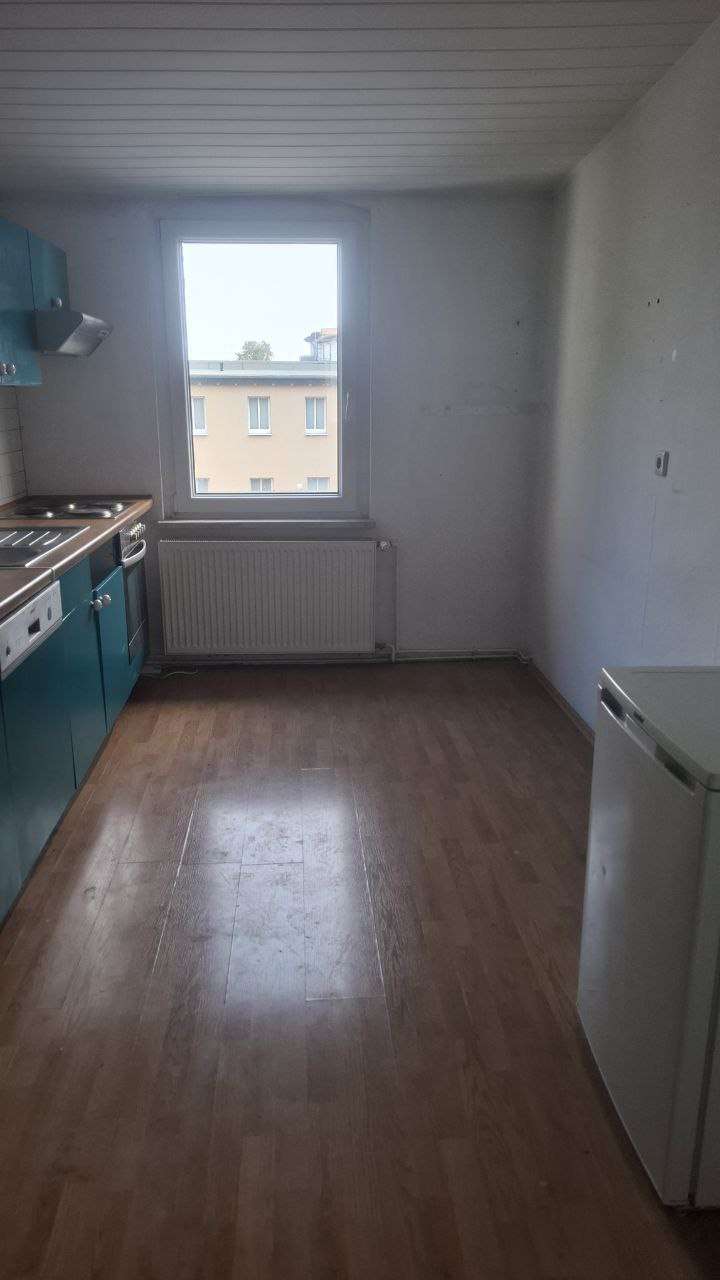 Thumbnail-Wohnung zum Mieten in Halle 395,00 € 54.7 m²