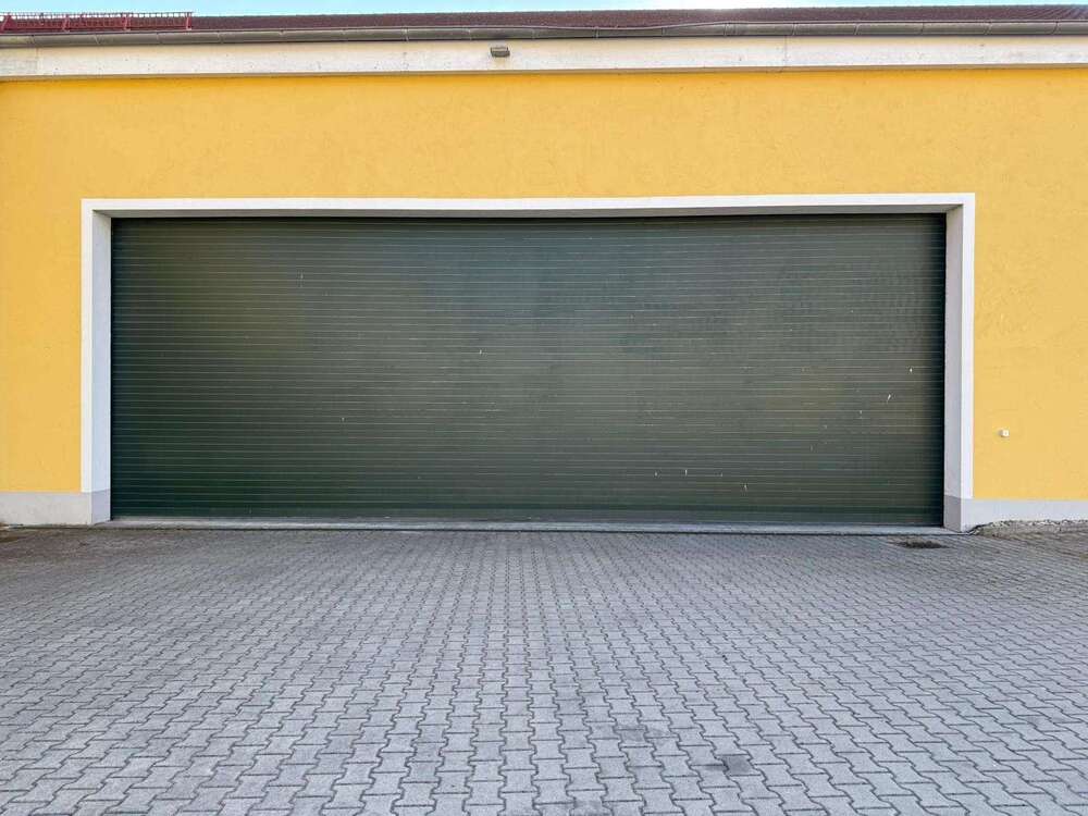 Thumbnail-Halle in Oberwaltenkofen 1.500,00 € 300 m²