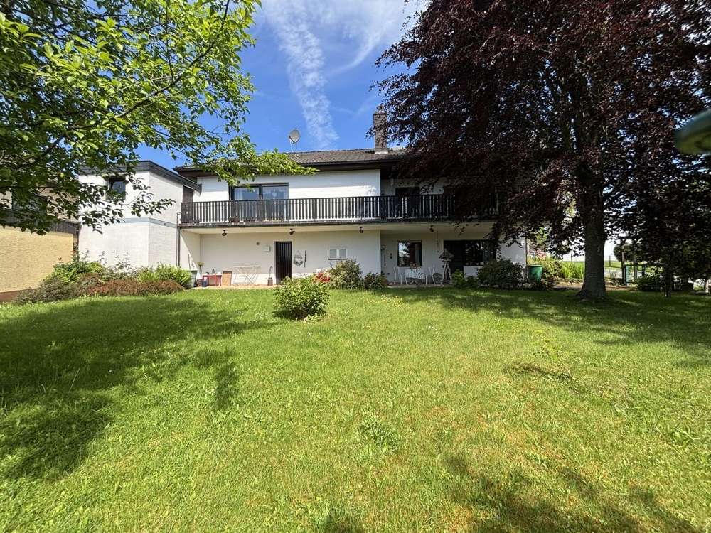 Thumbnail-Haus zum Kaufen in Reichshof 328.000,00 € 160 m²