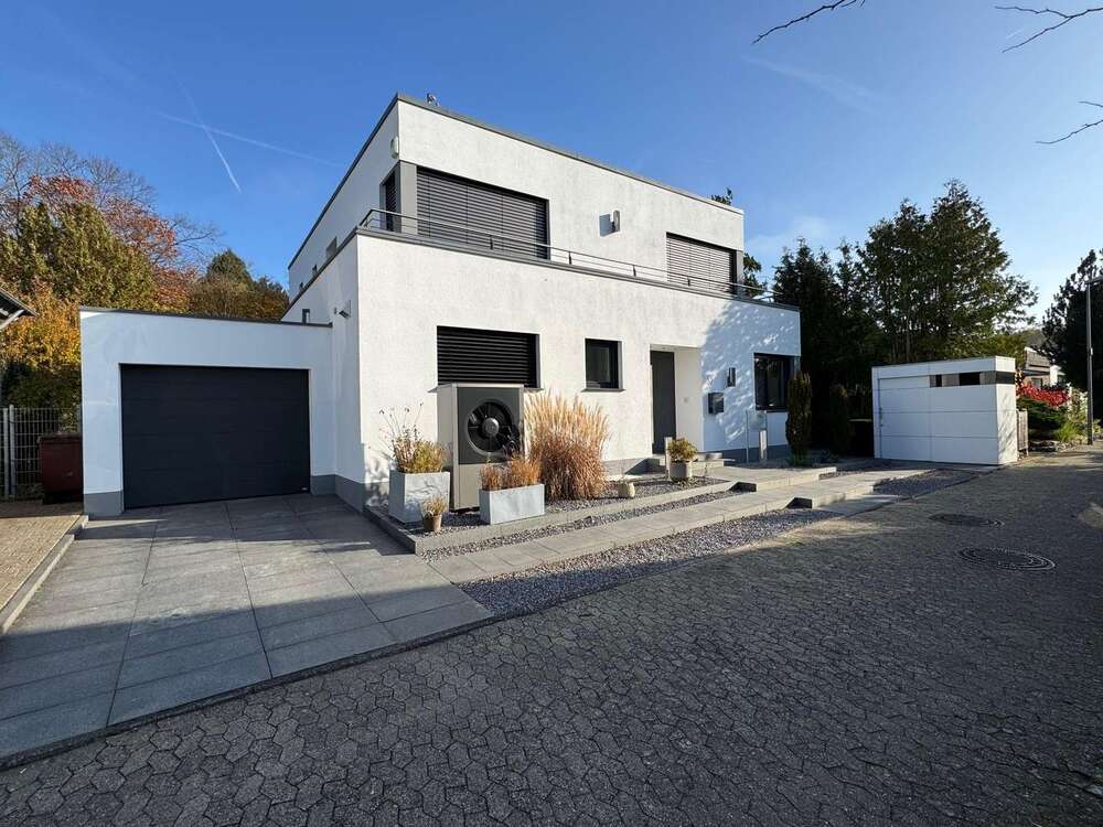 Thumbnail-Haus zum Kaufen in Dormagen 1.495.000,00 € 227 m²
