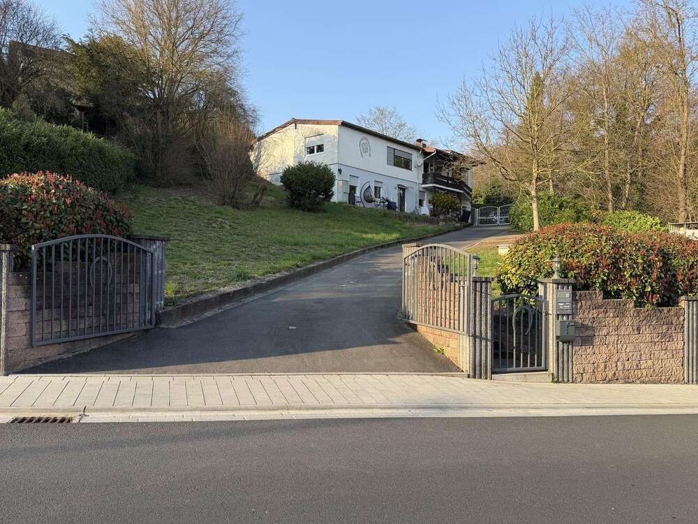 Thumbnail-Haus zum Kaufen in Obernburg am Main 500.000,00 € 180 m²