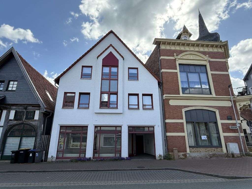 Thumbnail-Haus zum Kaufen in Obernkirchen 295.000,00 € 314 m²