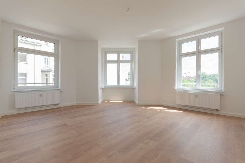 Thumbnail-Wohnung zum Mieten in Leipzig Neustadt-Neuschönefeld 860,00 € 90.4 m²