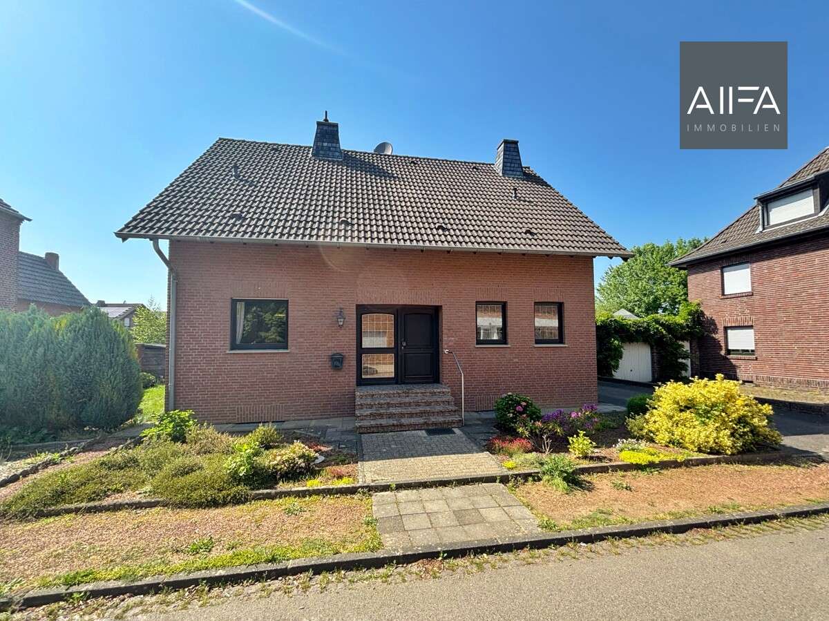 Thumbnail-Haus zum Kaufen in Geilenkirchen-Leiffarth 279.000,00 € 120 m²