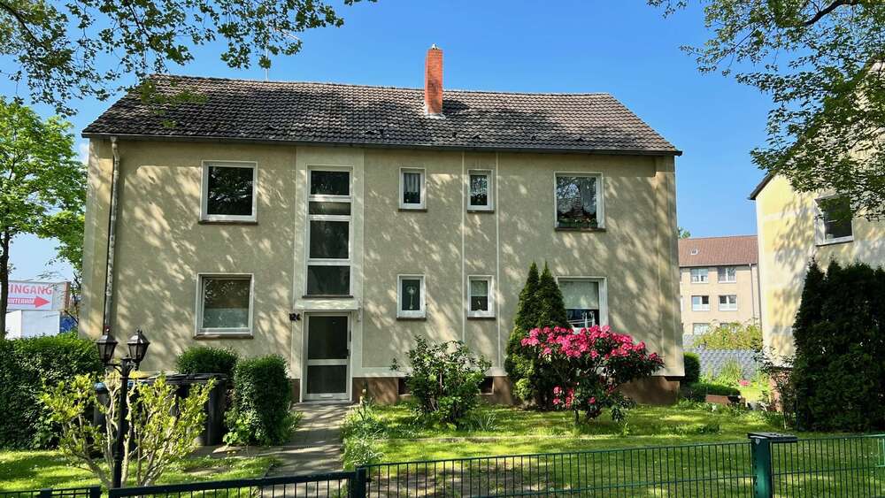 Thumbnail-Wohnung zum Mieten in Gelsenkirchen 256,56 € 39.35 m²