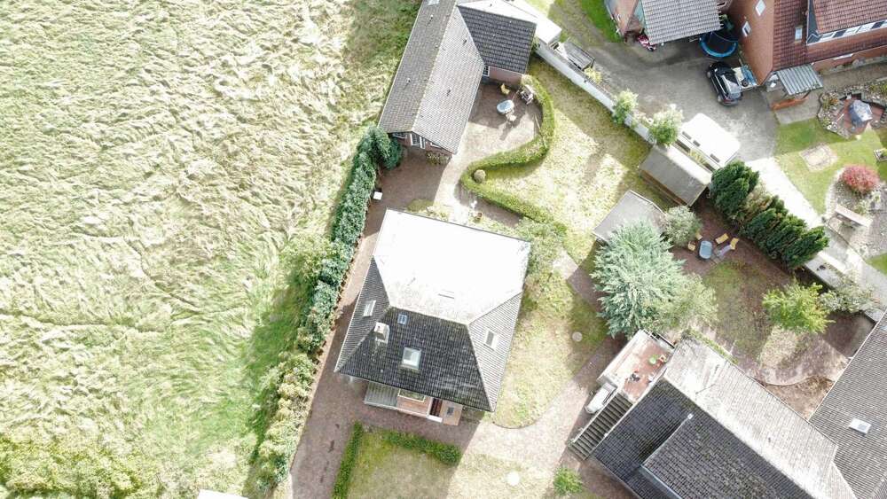 Thumbnail-Haus zum Kaufen in Wedemark 279.000,00 € 295 m²