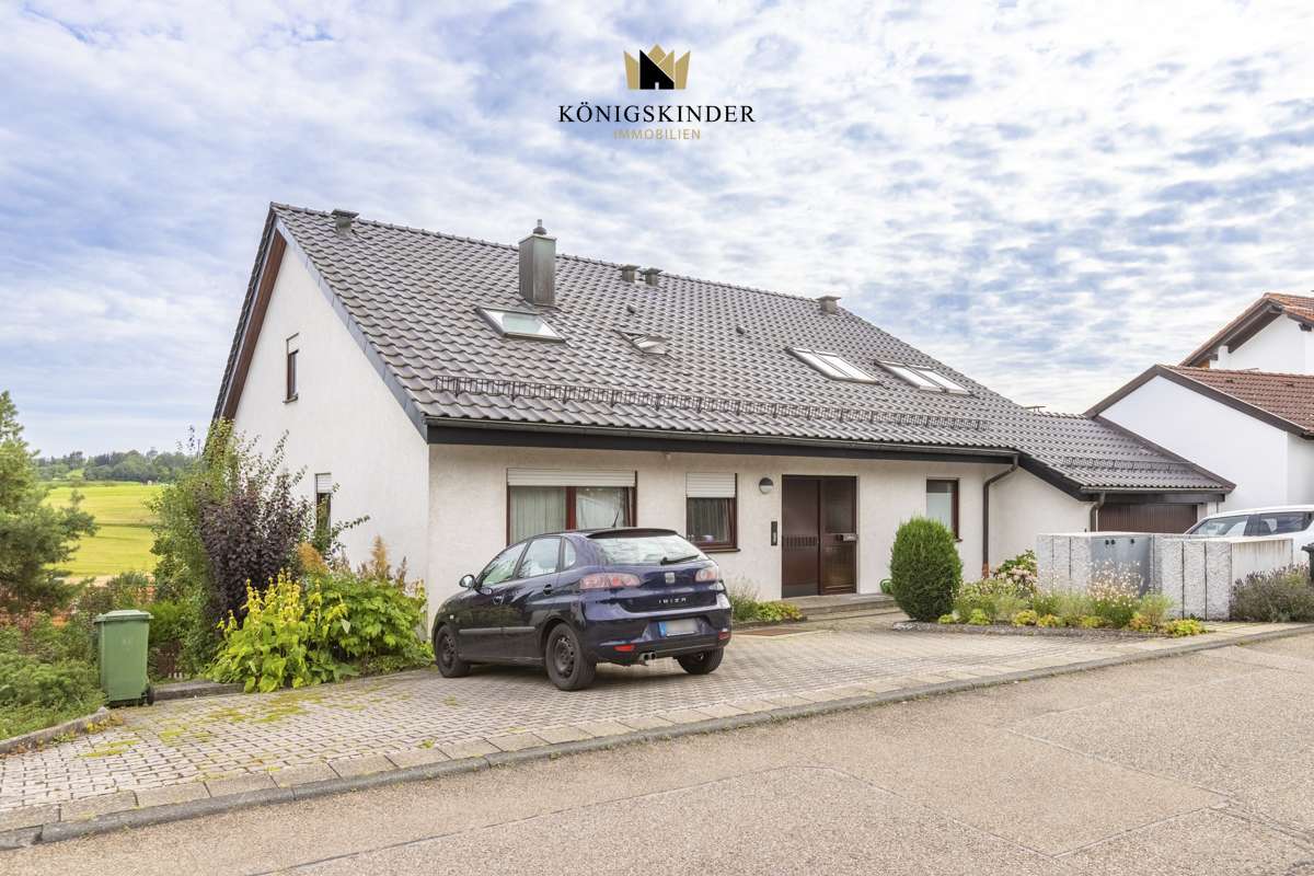 Thumbnail-Wohnung zum Kaufen in Weissach 349.000,00 € 94 m²